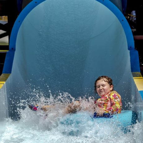 Best waterpark and waterslides - Pirates Bay Waterpark in Leesburg AL (Northern Alabama), a sprawling aquatic playground located on a hilltop overlooking Weiss Lake. There’s fun for everyone with tube slides, body slides, multiple pools, waterfalls, splash playground, food, drinks, parties, and so much more!
